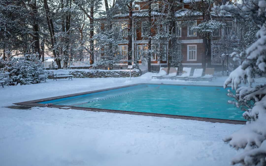 The Easiest Way to Keep Your Pool Clean in Winter